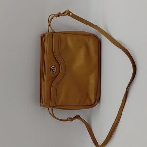 Tan crossbody shoulder crossbody bag multi pocket sections magnetic & zip top